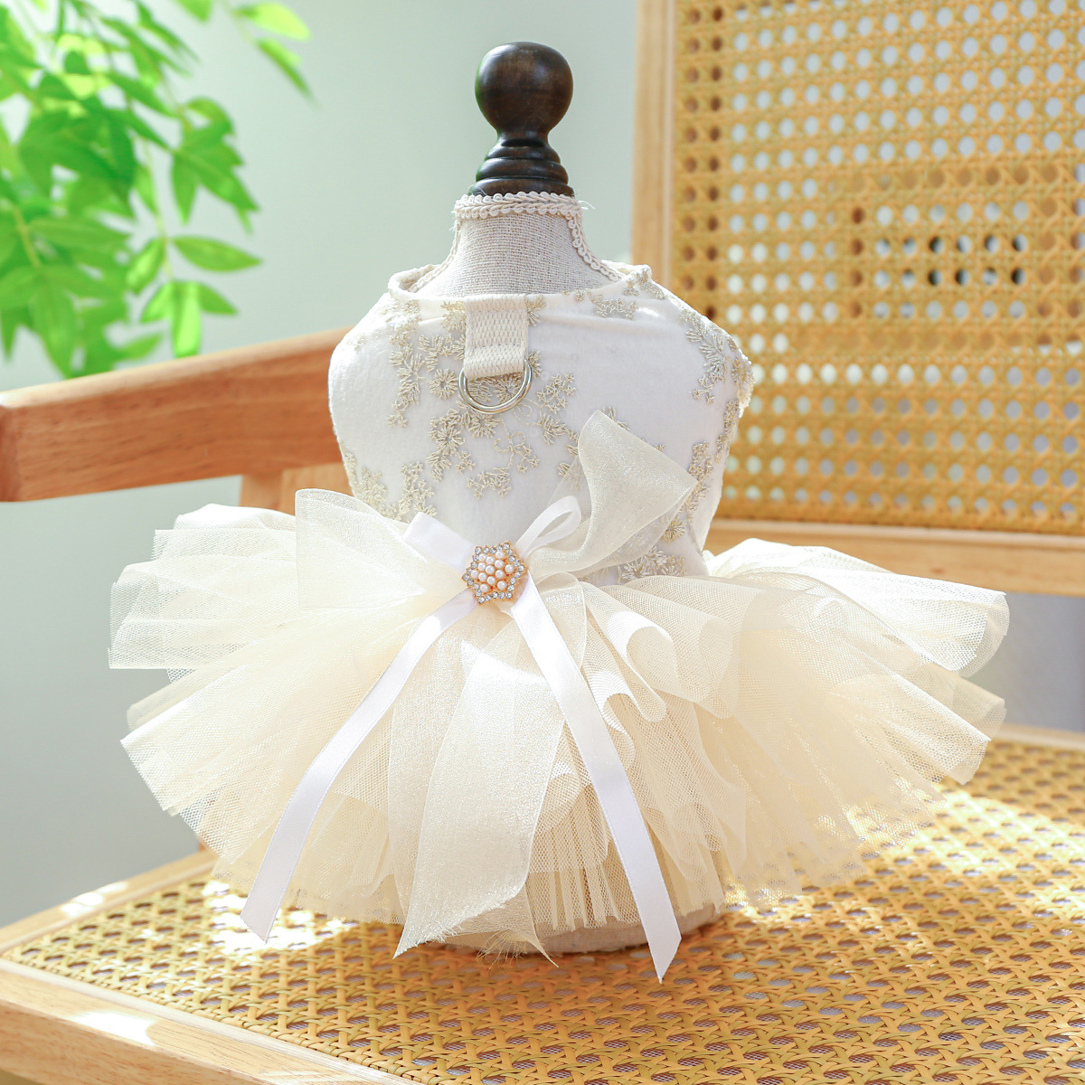 Elegant  Pet Wedding Costume Dog Tulle Tutu Dress with Sequin Bodice